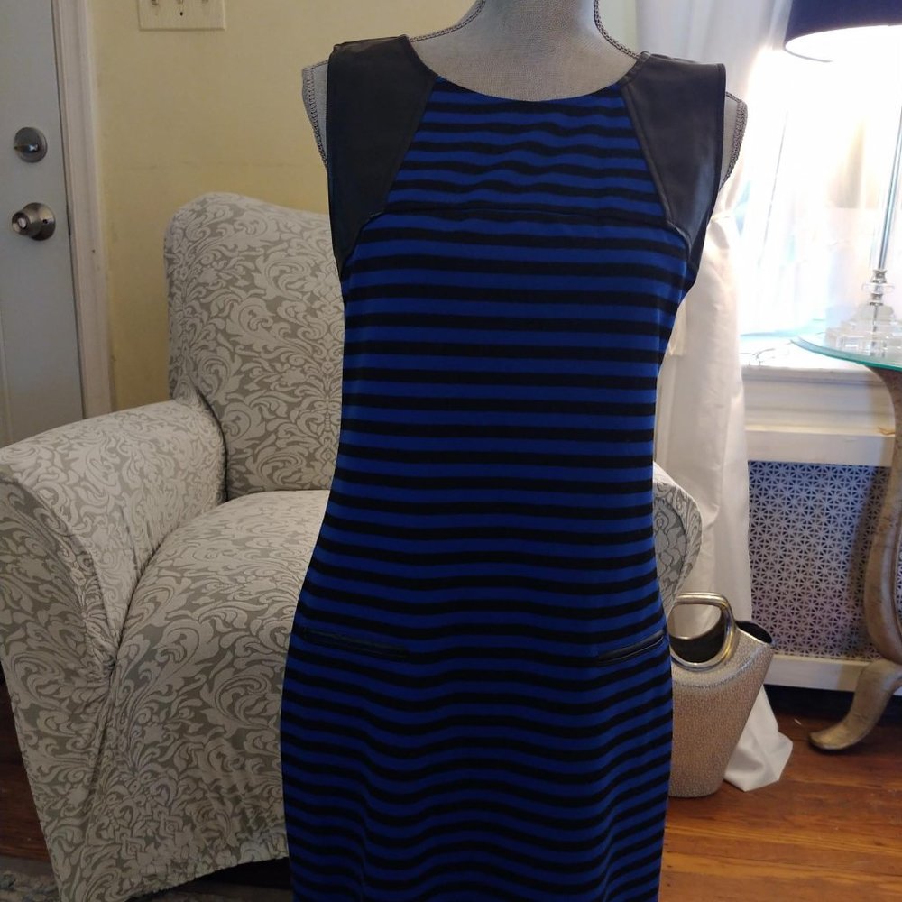 Knit Knee-length Black/Blue Striped Dress with Faux Leather Shoulders Patch: 8